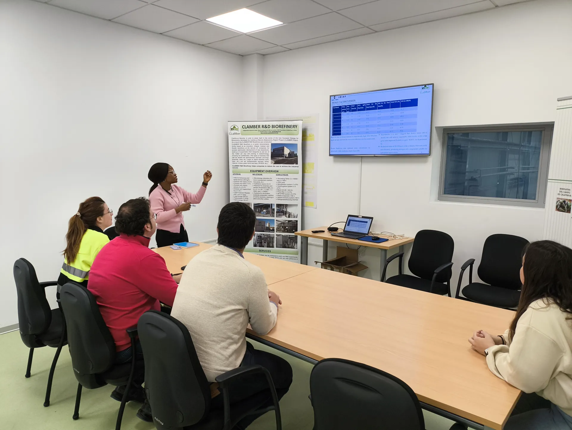 Presentación de resultados de Amosun Omolola